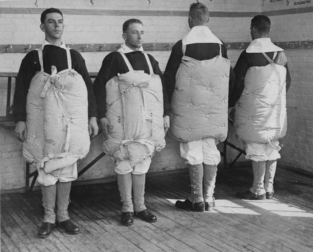 Les premiers gilets de sauvetage apparus en 1917 aux USA